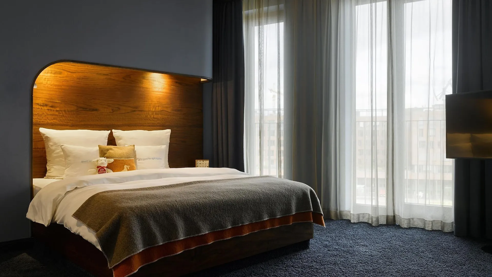 25hours Hotel Hamburg HafenCity 4*,  Duitsland