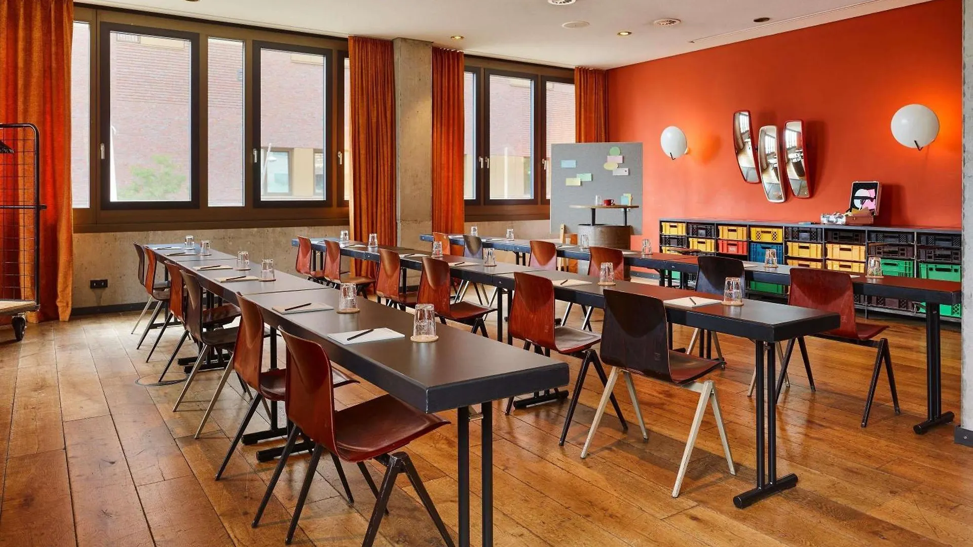 25Hours Hotel Hamburg Hafencity 4*,  גרמניה